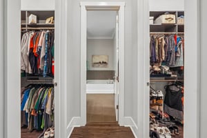 Crofton Dr-S0306-073.jpg