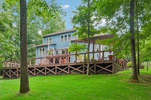 Crofton Dr-S0306-085.jpg