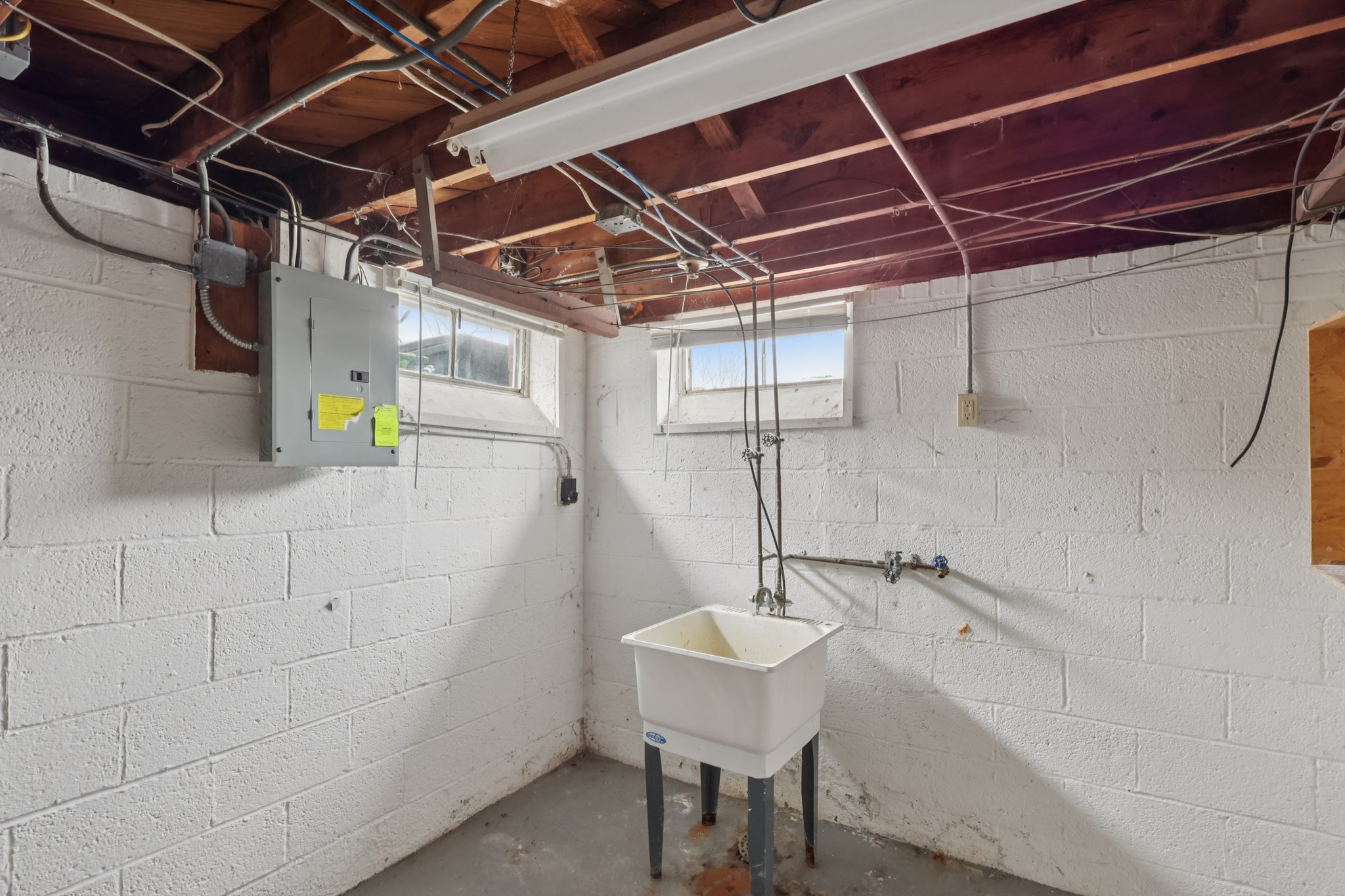 Southern Ave-S1812-030.jpg