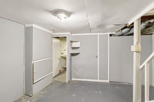 Southern Ave-S1812-027.jpg