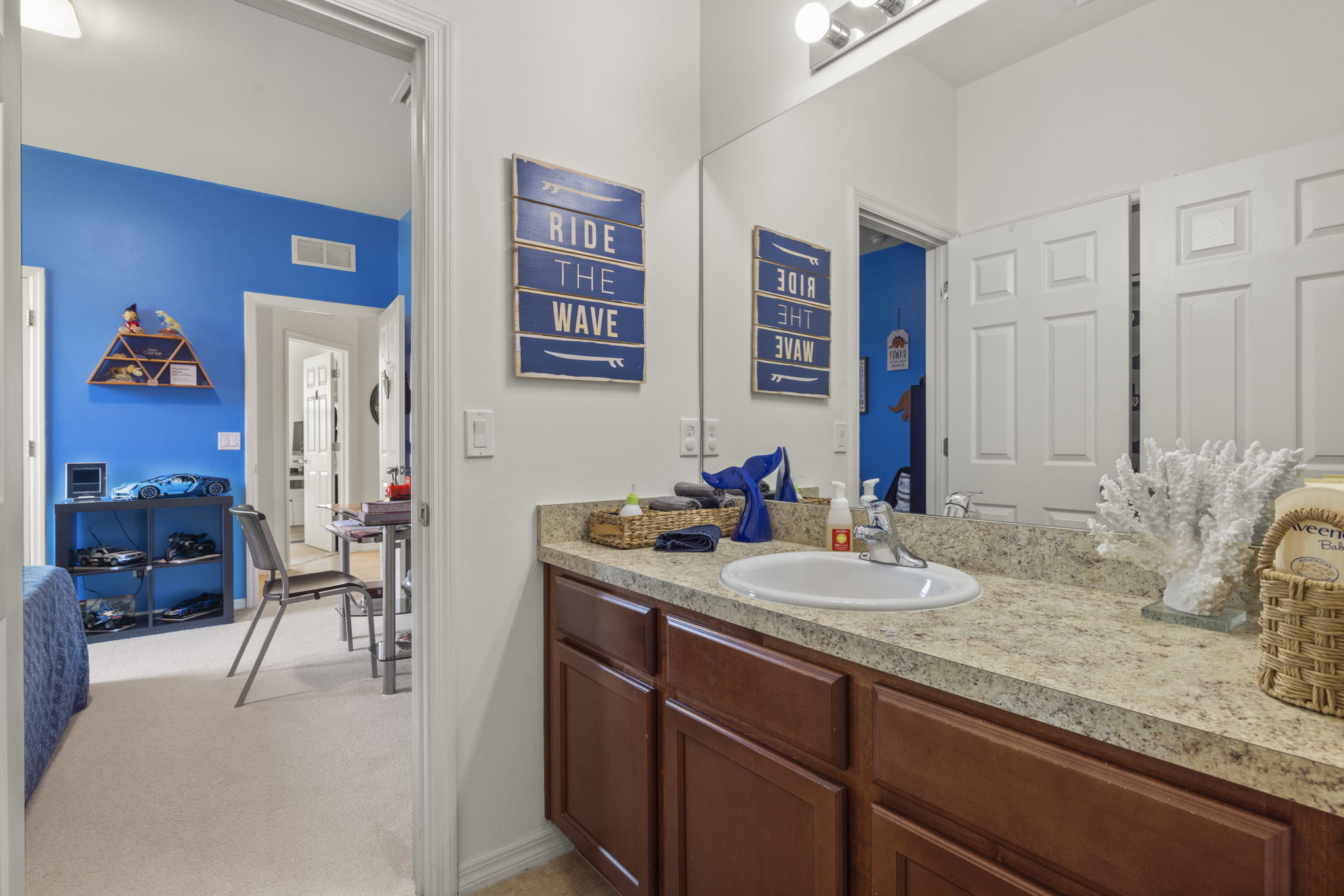 Guest Bathroom 1 of 2