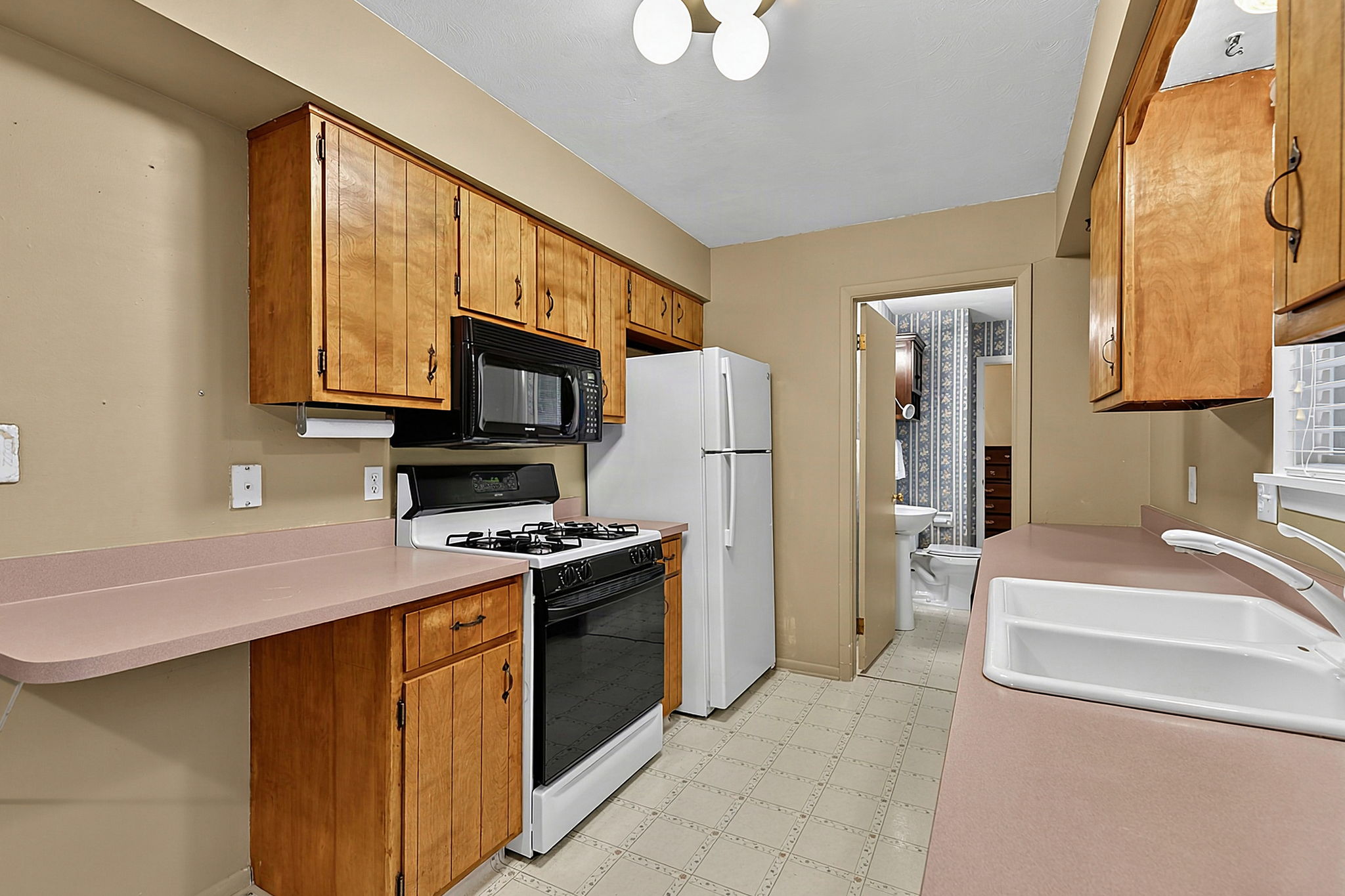  Photo 12