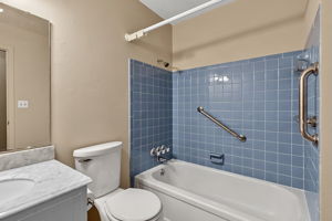  Photo 30