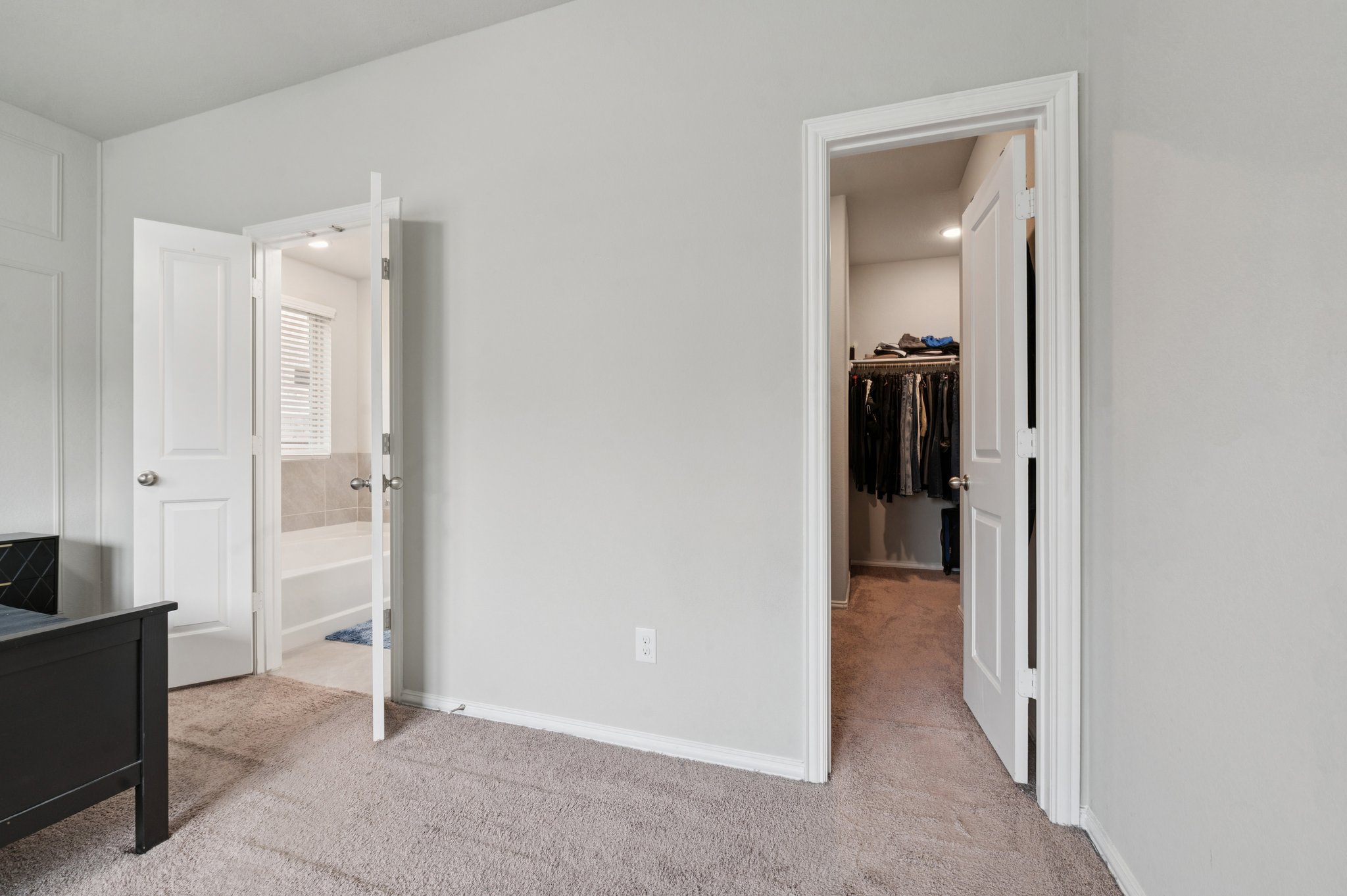 Summerbrook Dr-S2606-022.jpg