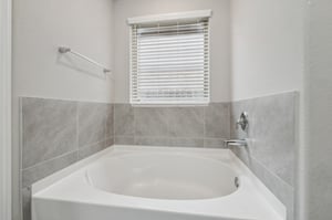 Summerbrook Dr-S2606-025.jpg