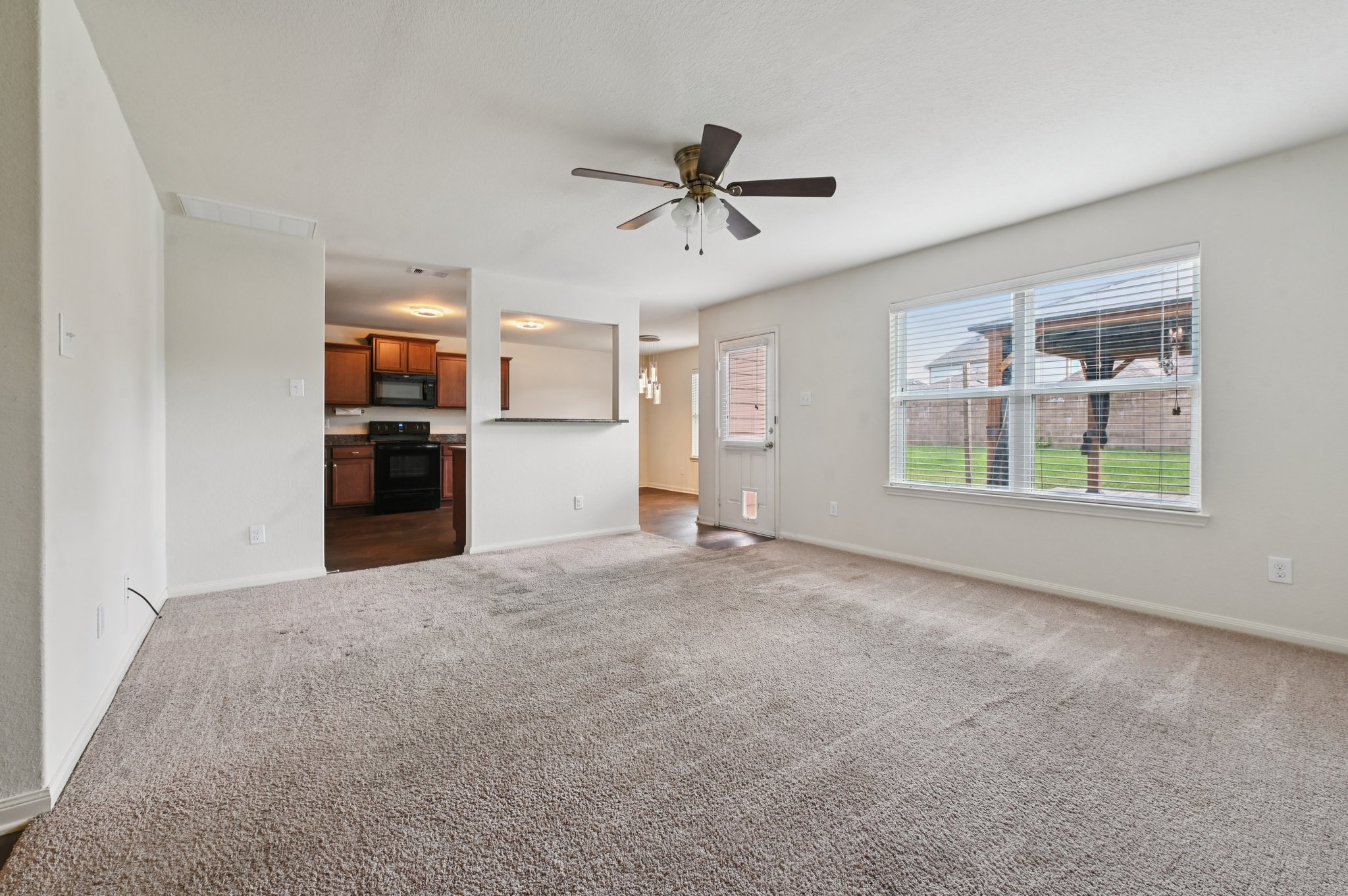 Wavecrest Rd-S2307-009.jpg