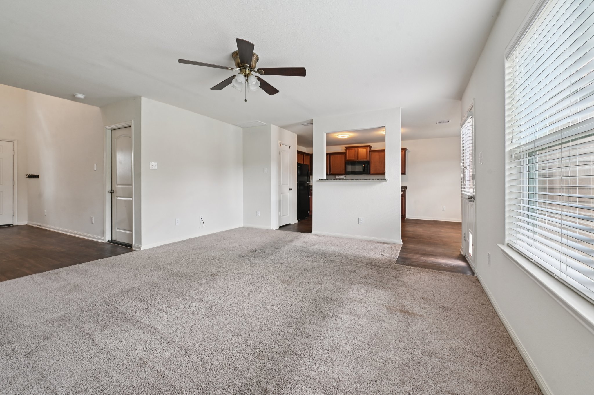 Wavecrest Rd-S2307-010.jpg
