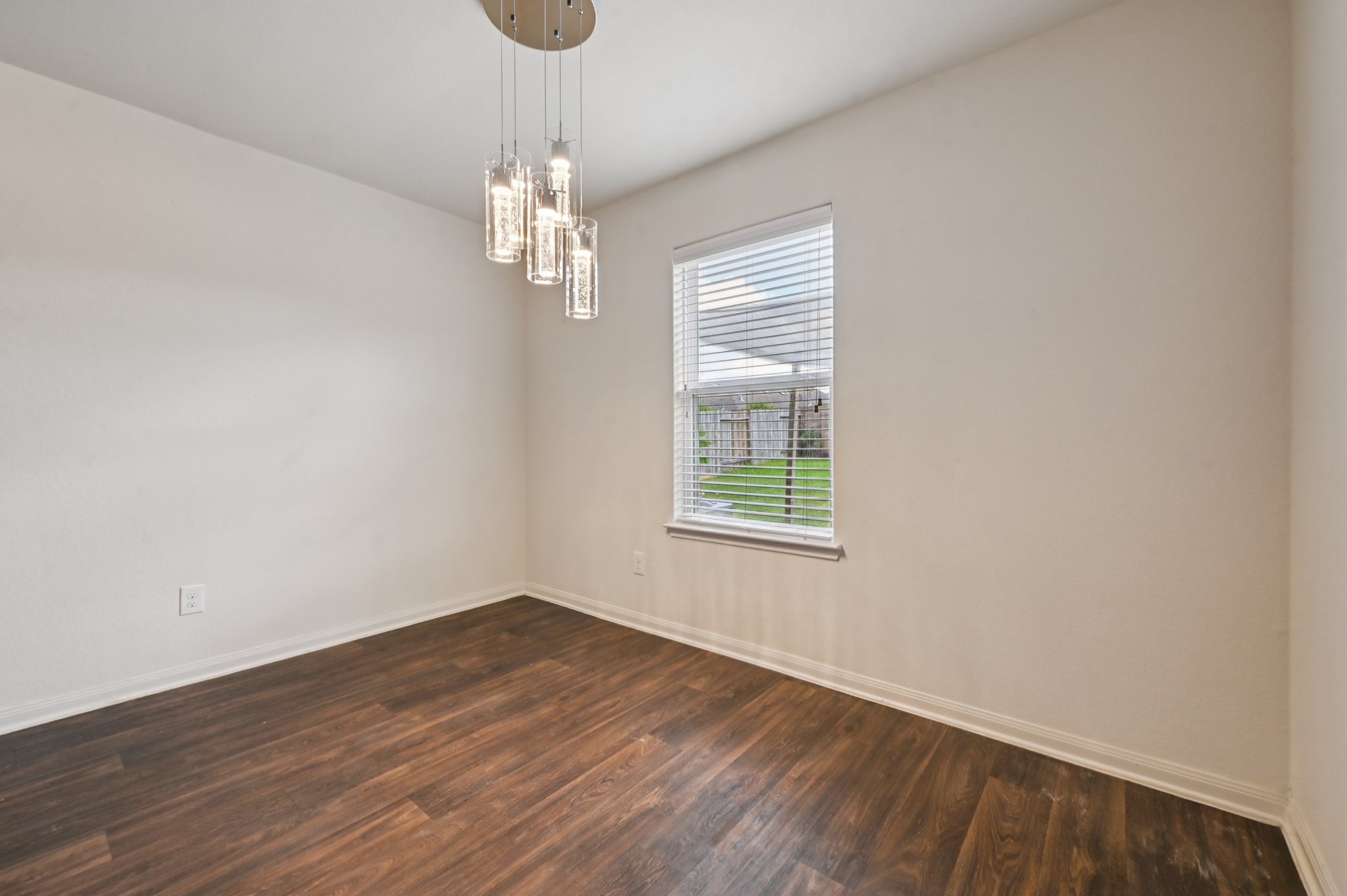 Wavecrest Rd-S2307-015.jpg