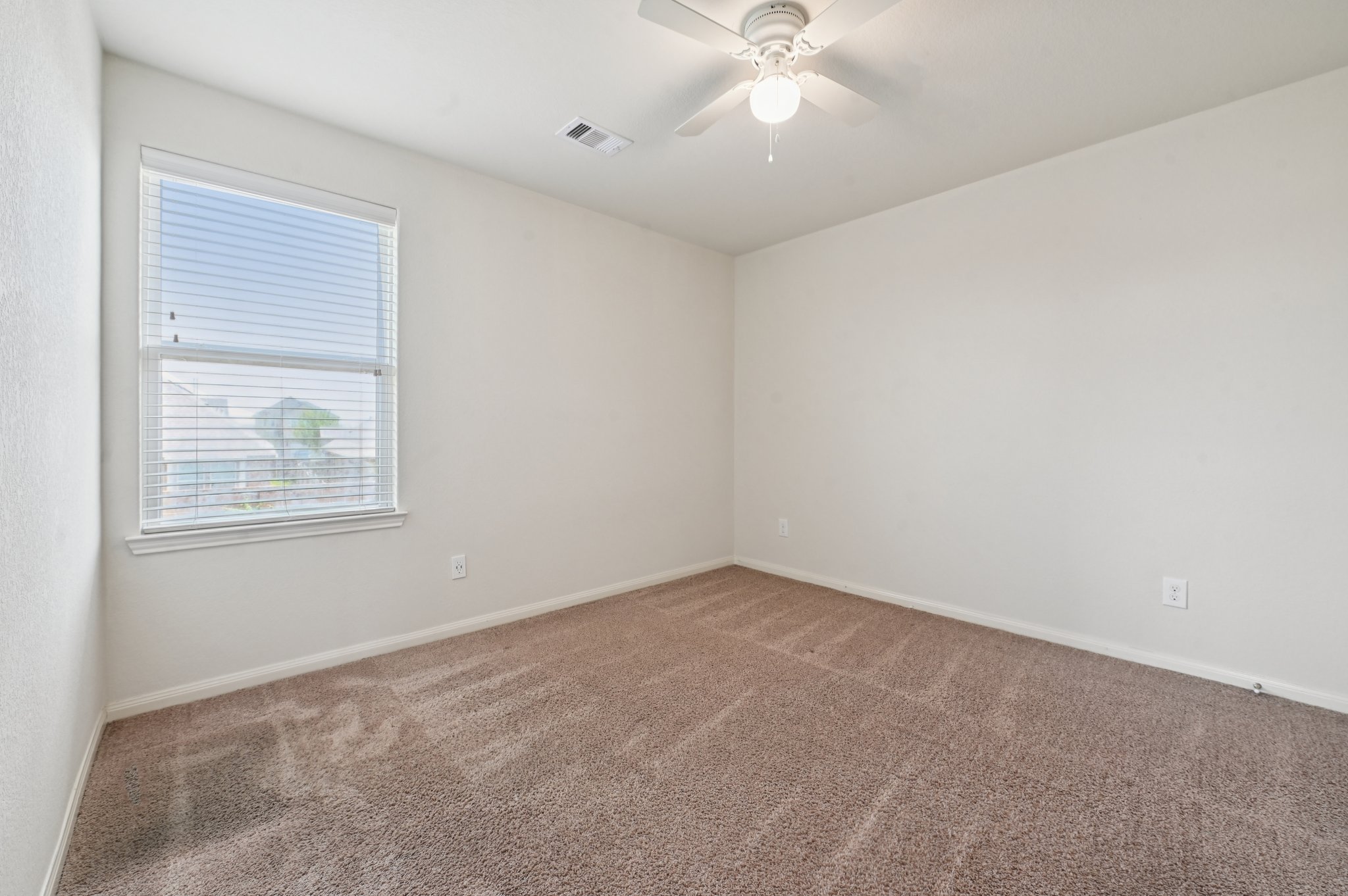 Wavecrest Rd-S2307-029.jpg
