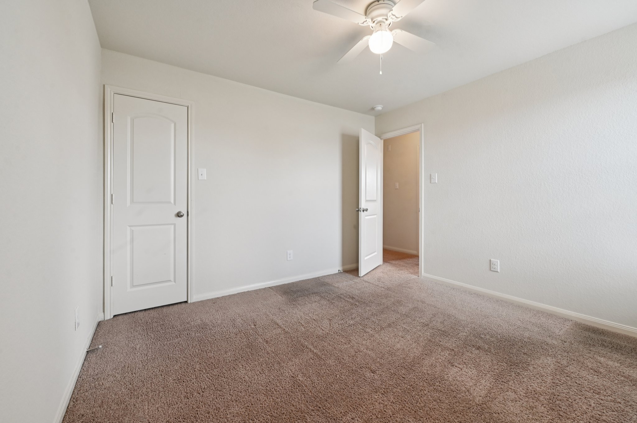 Wavecrest Rd-S2307-030.jpg