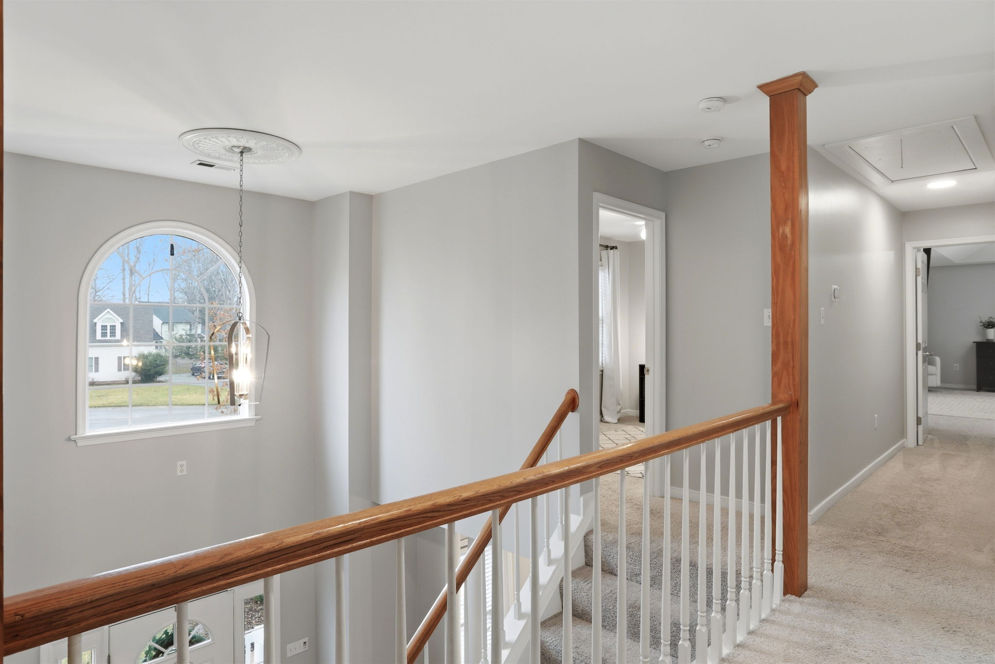 20-2 Story Foyer
