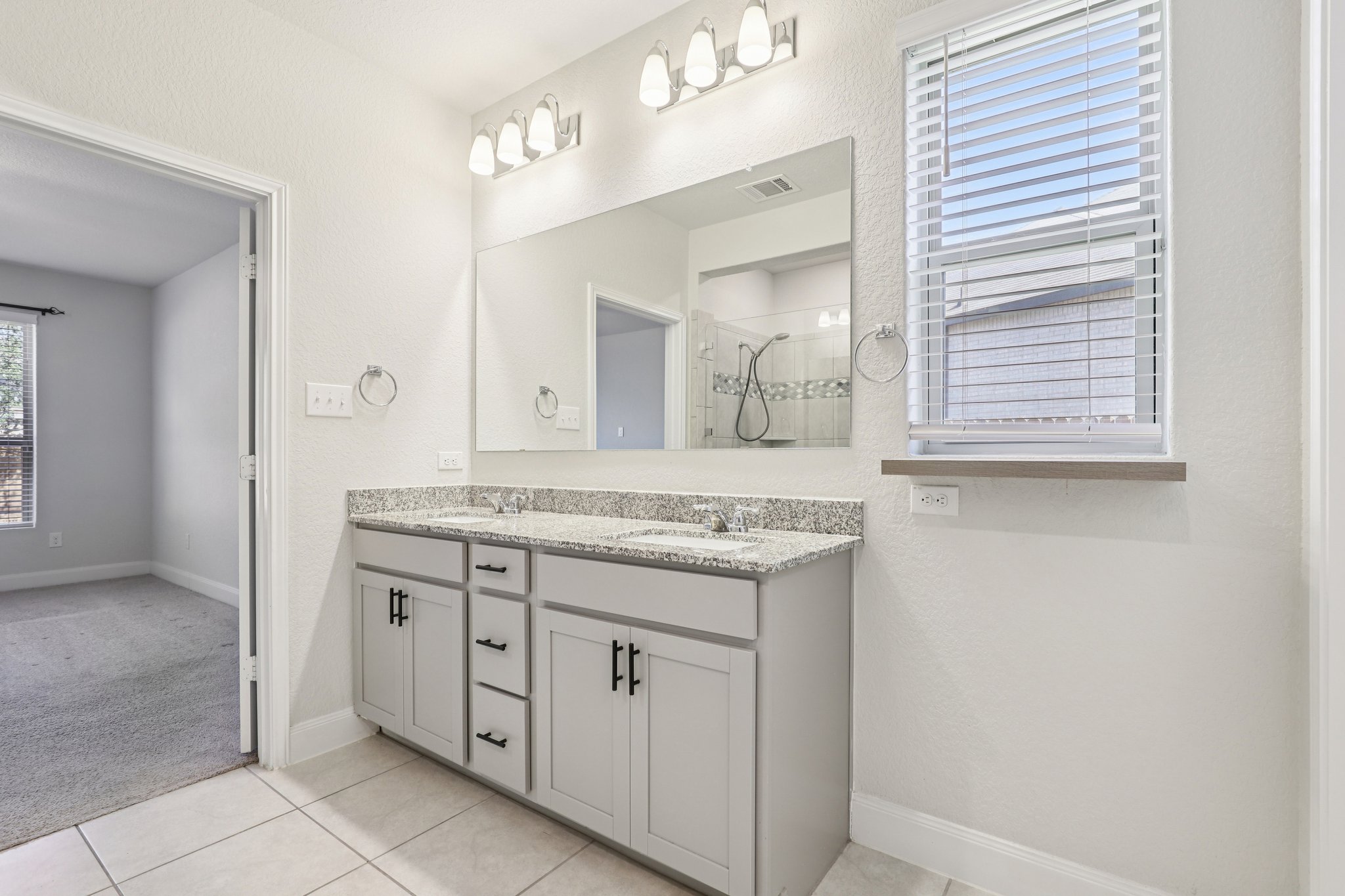 Twister Ln-S1601-032.jpg