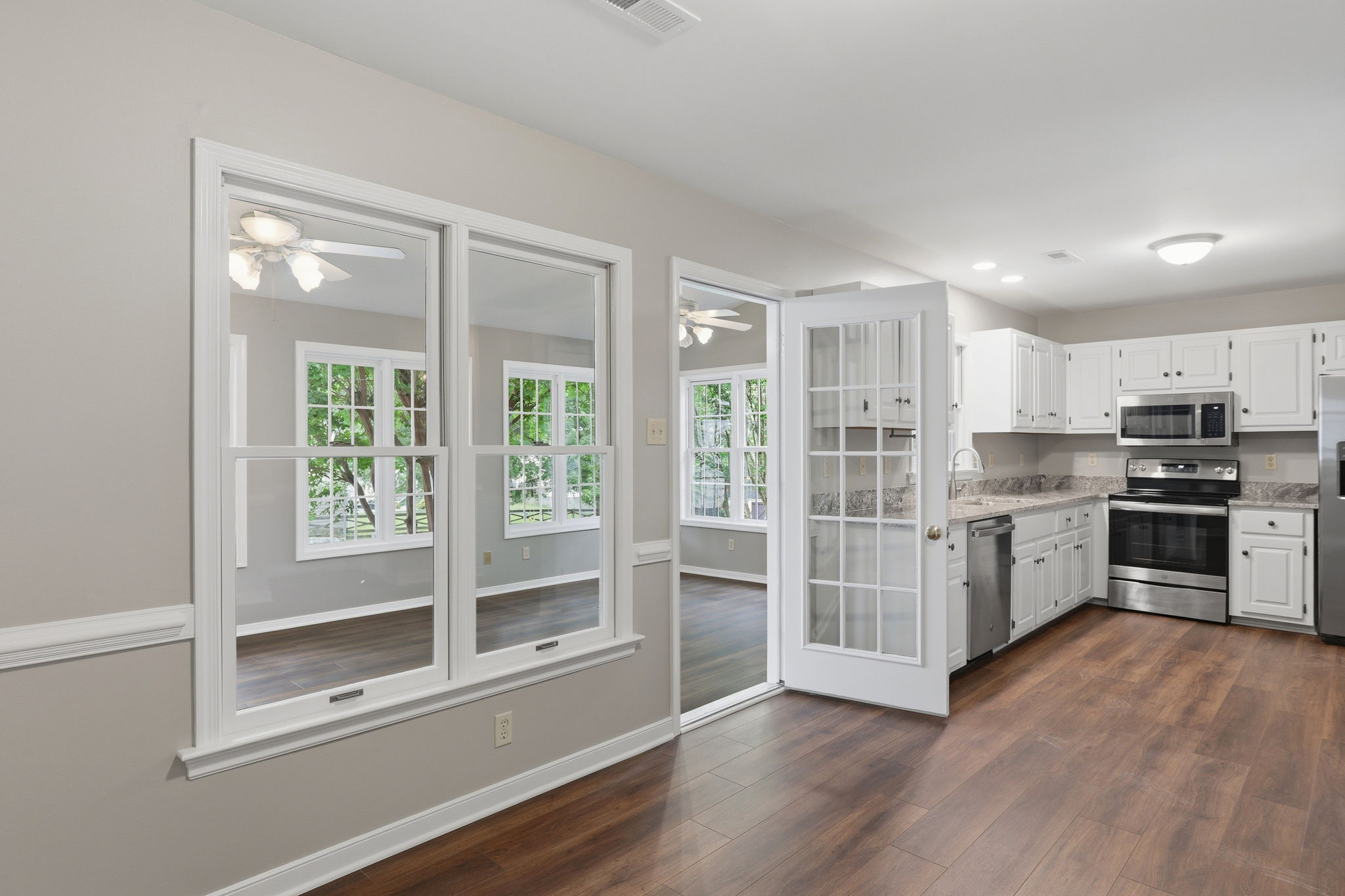 10-Kitchen