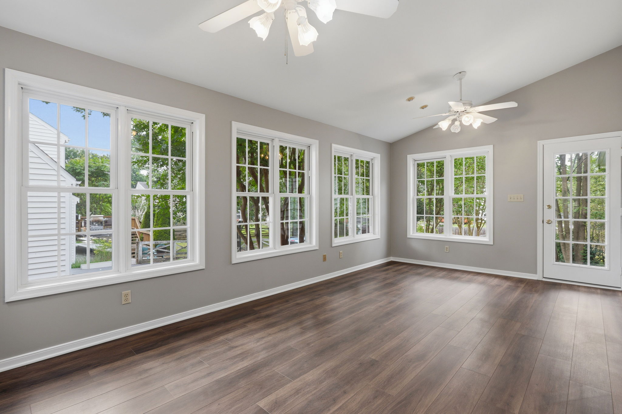 17-Sunroom
