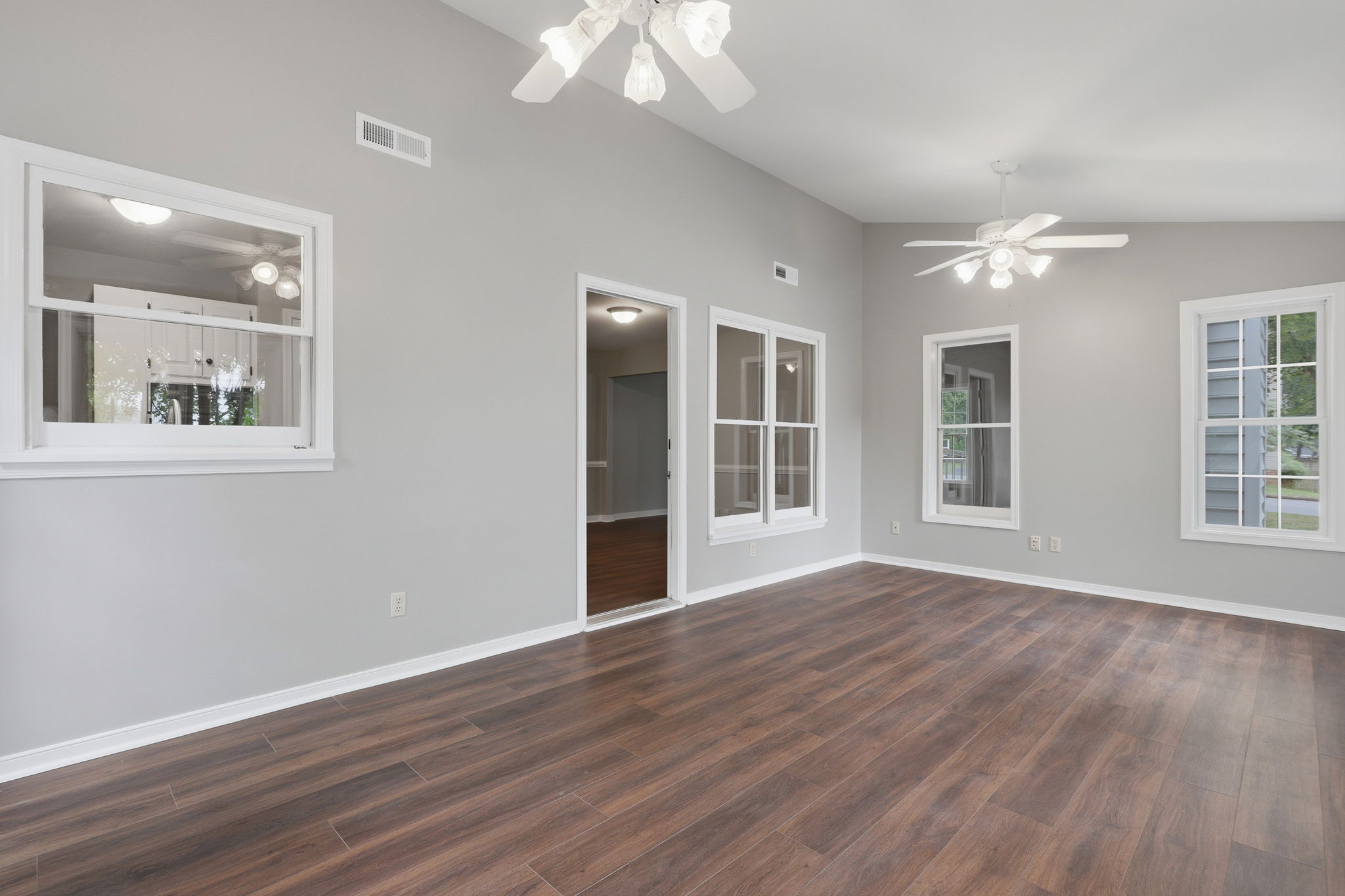 18-Sunroom