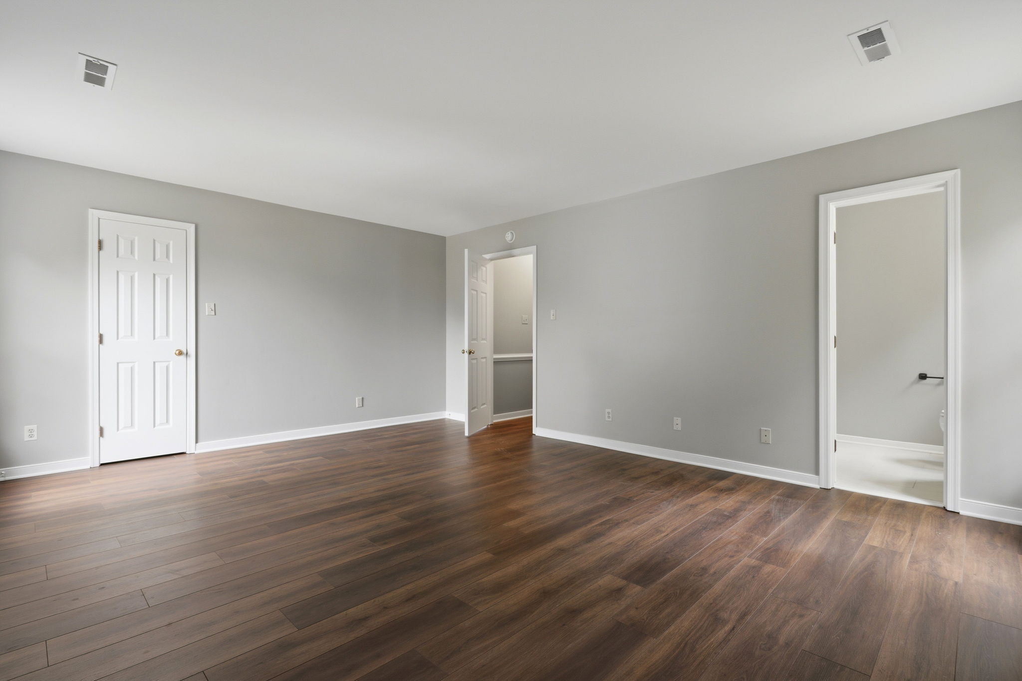 21-Primary Bedroom