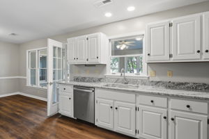 13-Kitchen