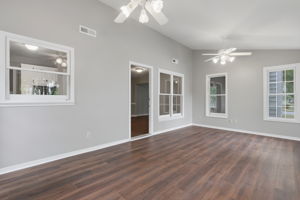 18-Sunroom