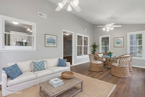 18-Sunroom virtually staged.jpeg