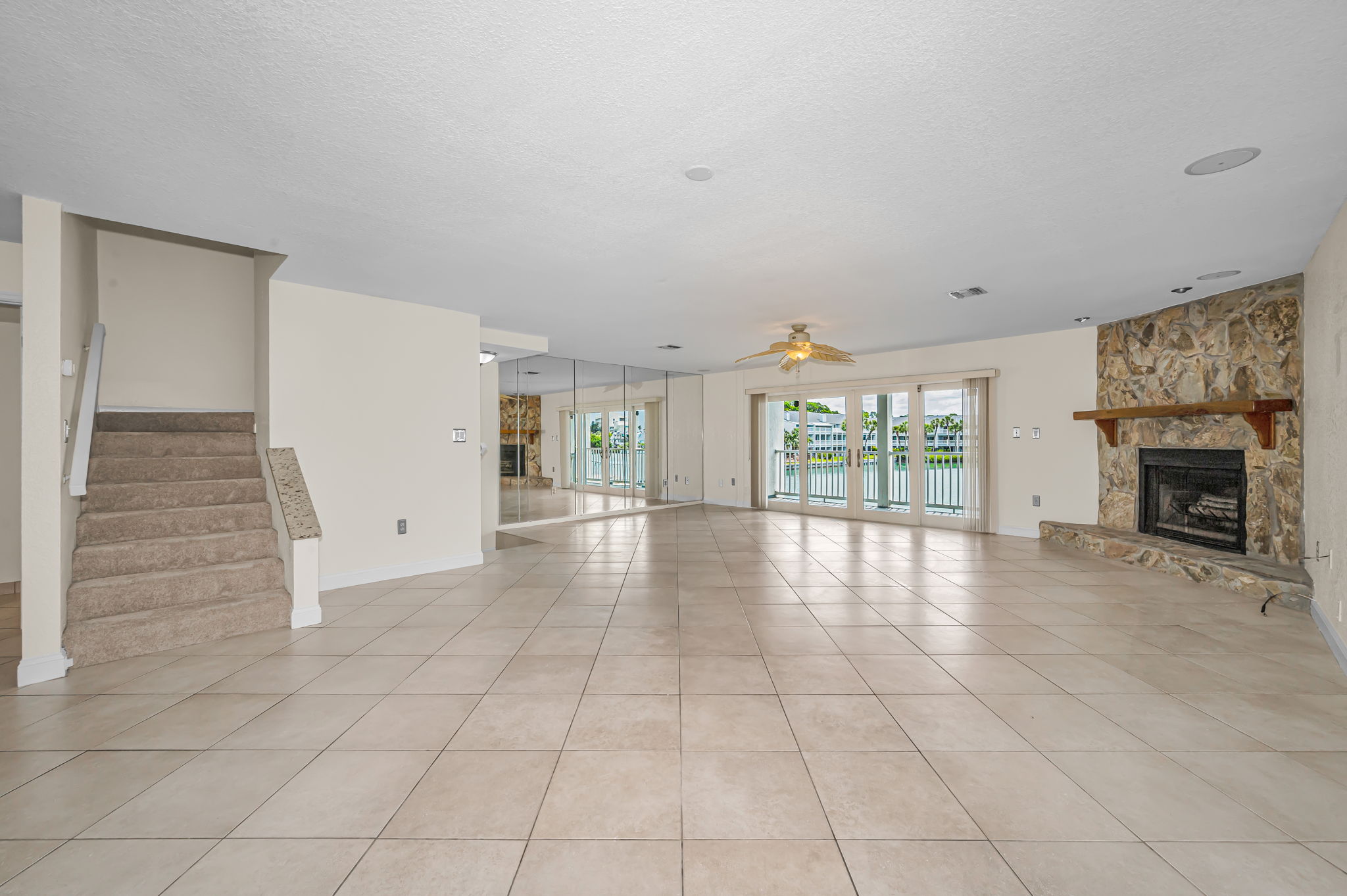 Dining Room11