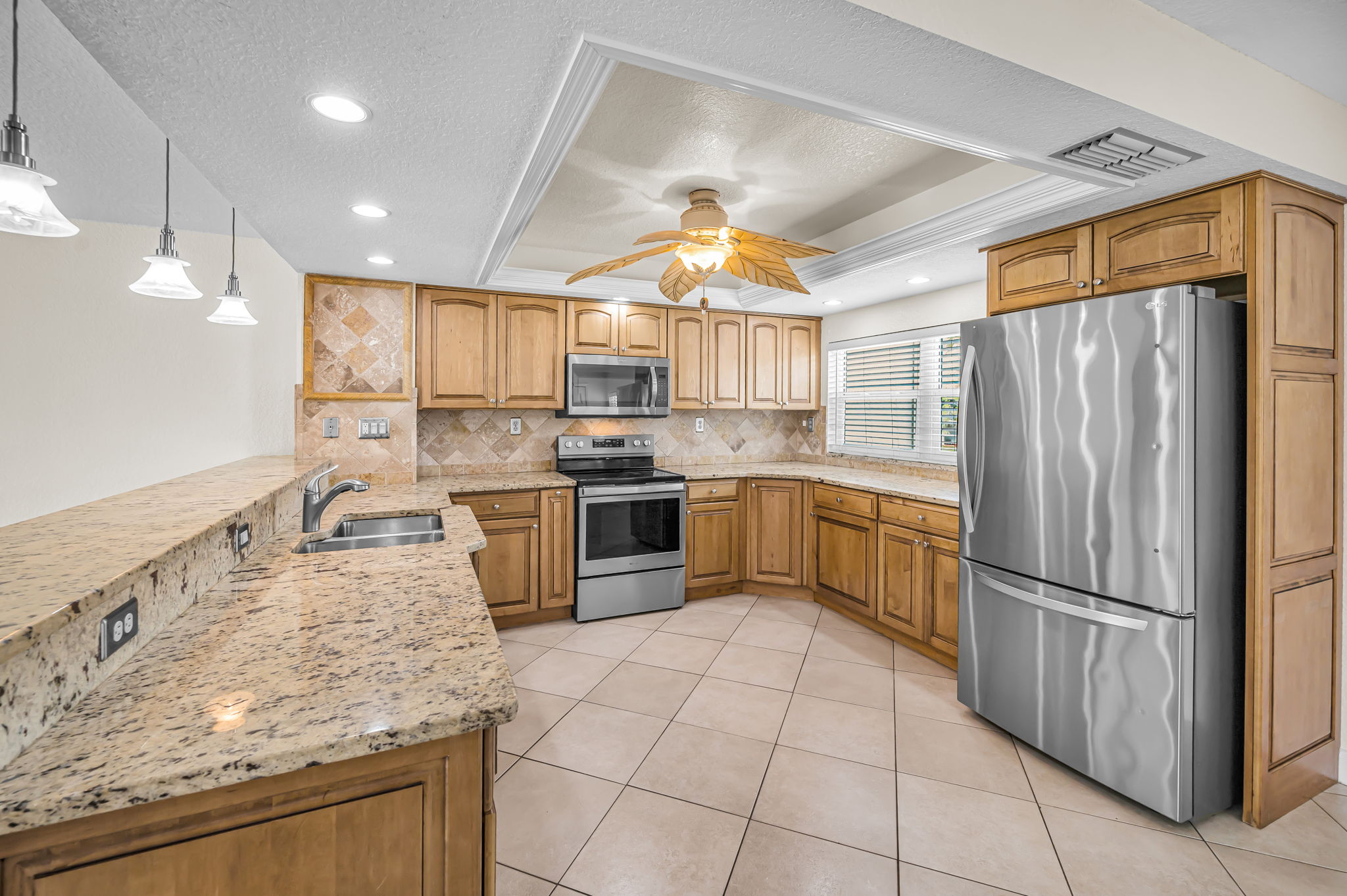 Kitchen11