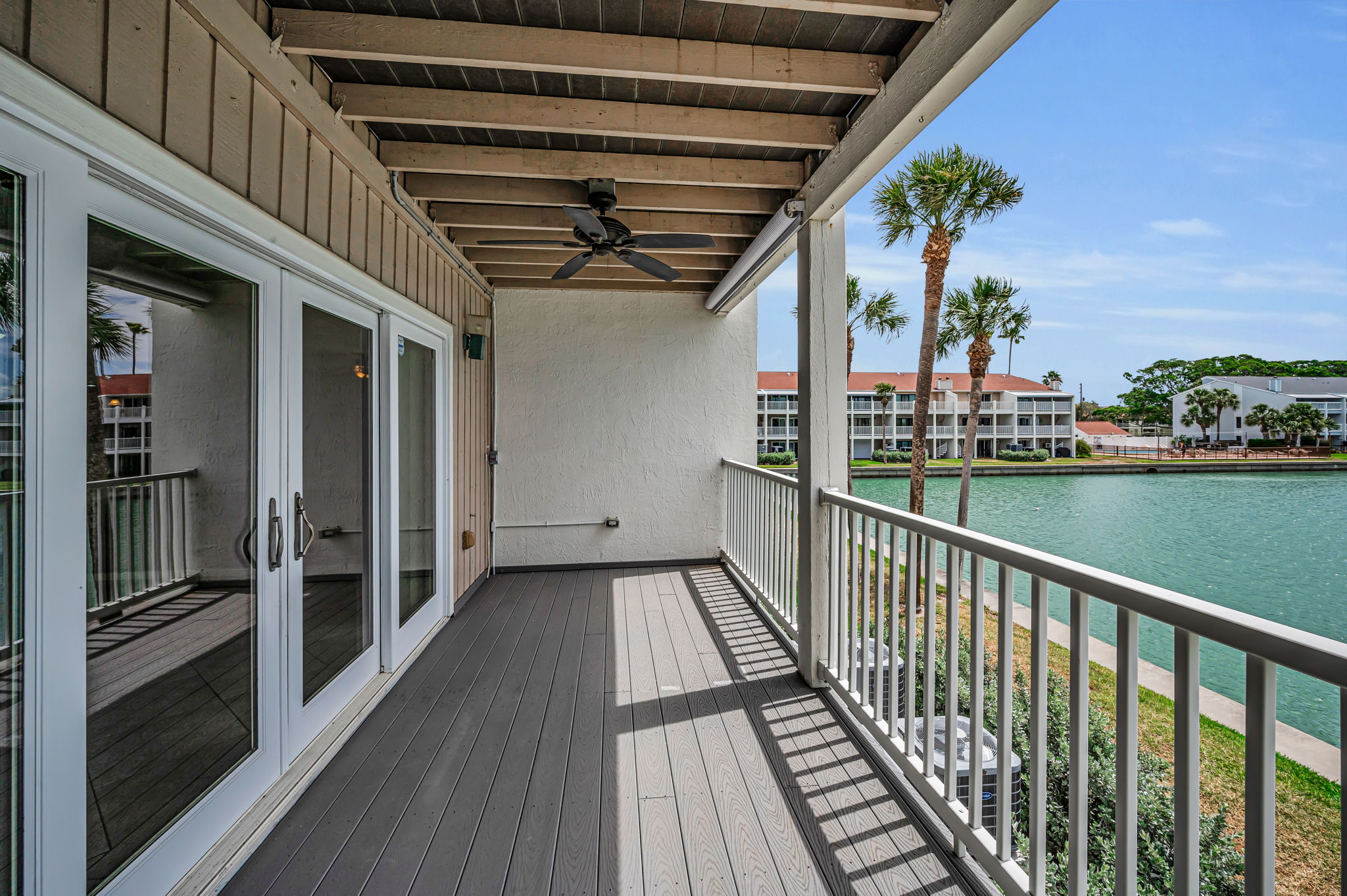 Living Room Balcony11