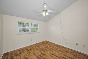 Upper Level Bedroom11a