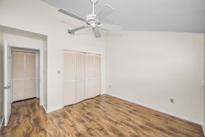 Upper Level Bedroom12b