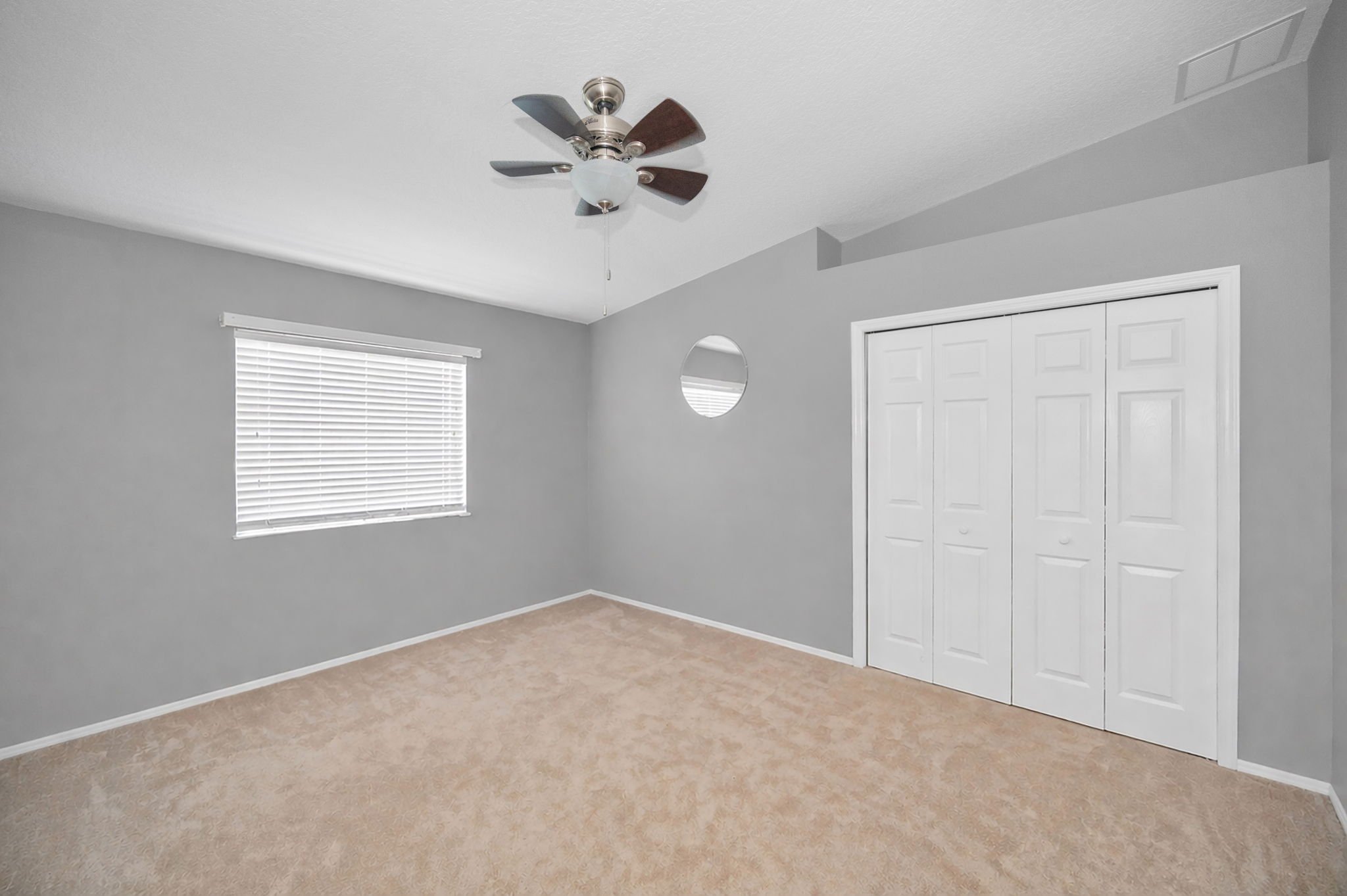 Bedroom3-Remove all items a