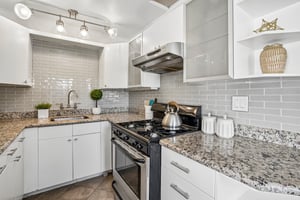 Franklin St C-S1206-013.jpg