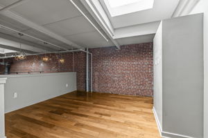 Photo 34