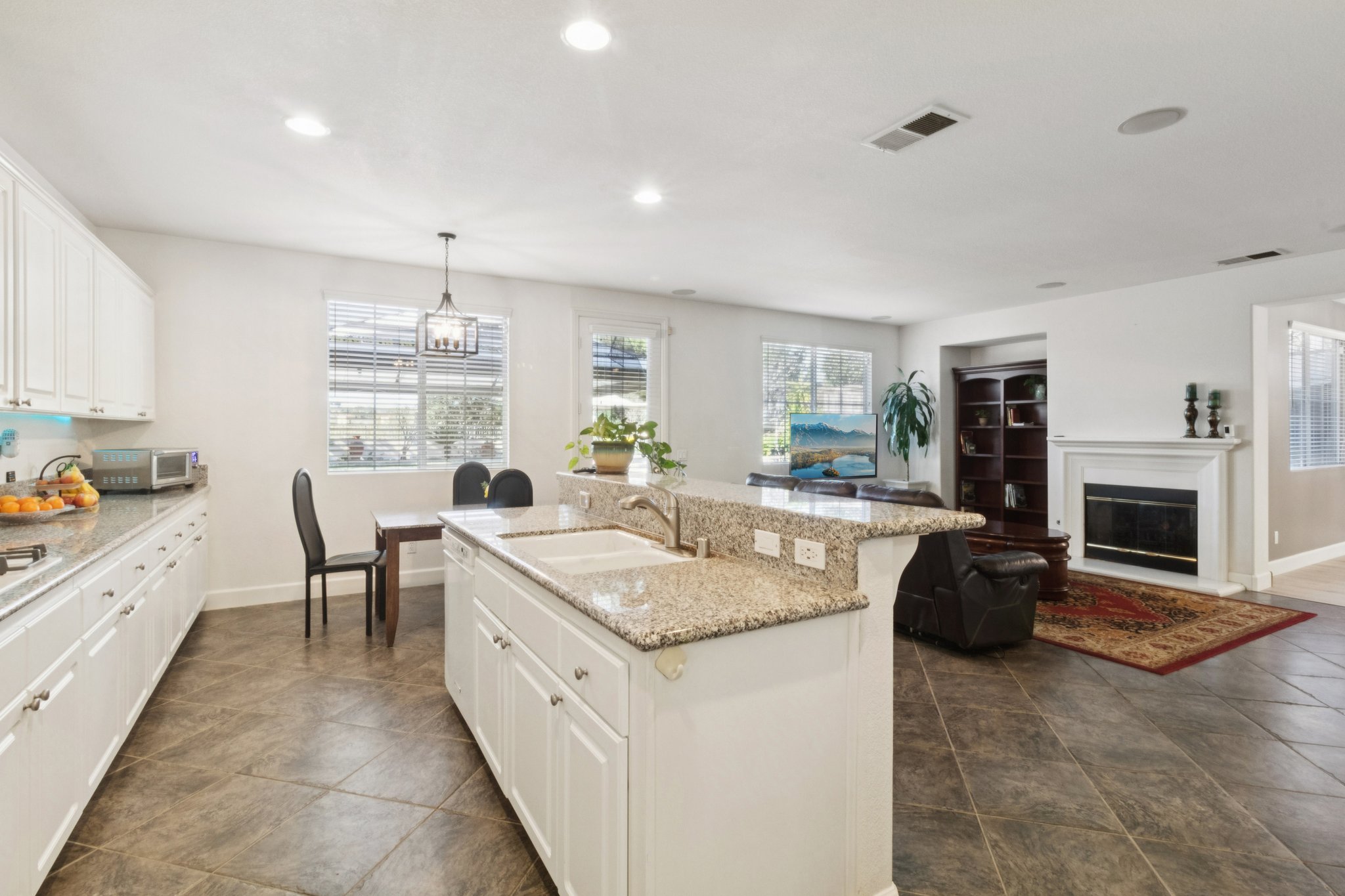 A-Old Janal Ranch Rd-L2801-012.jpg