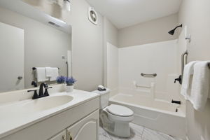  Photo 31
