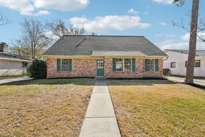 Attlee Dr-S3001-001.jpg