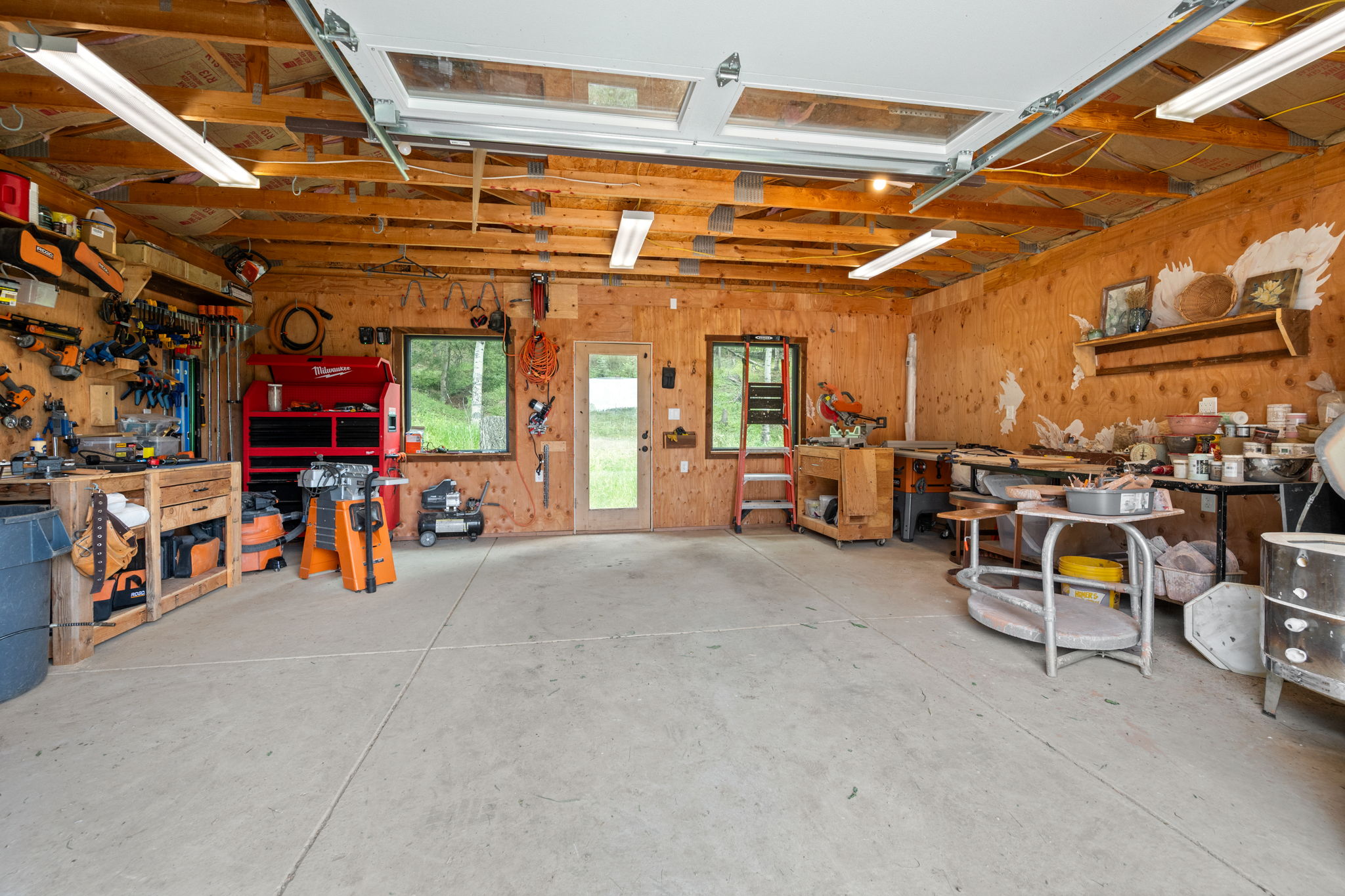 Ideal for Woodworking, Art, Hobbies, or Mountain Gear