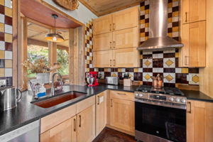 Features Leathered Granite
