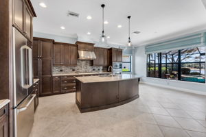 Breakfast Bar - Kitchen