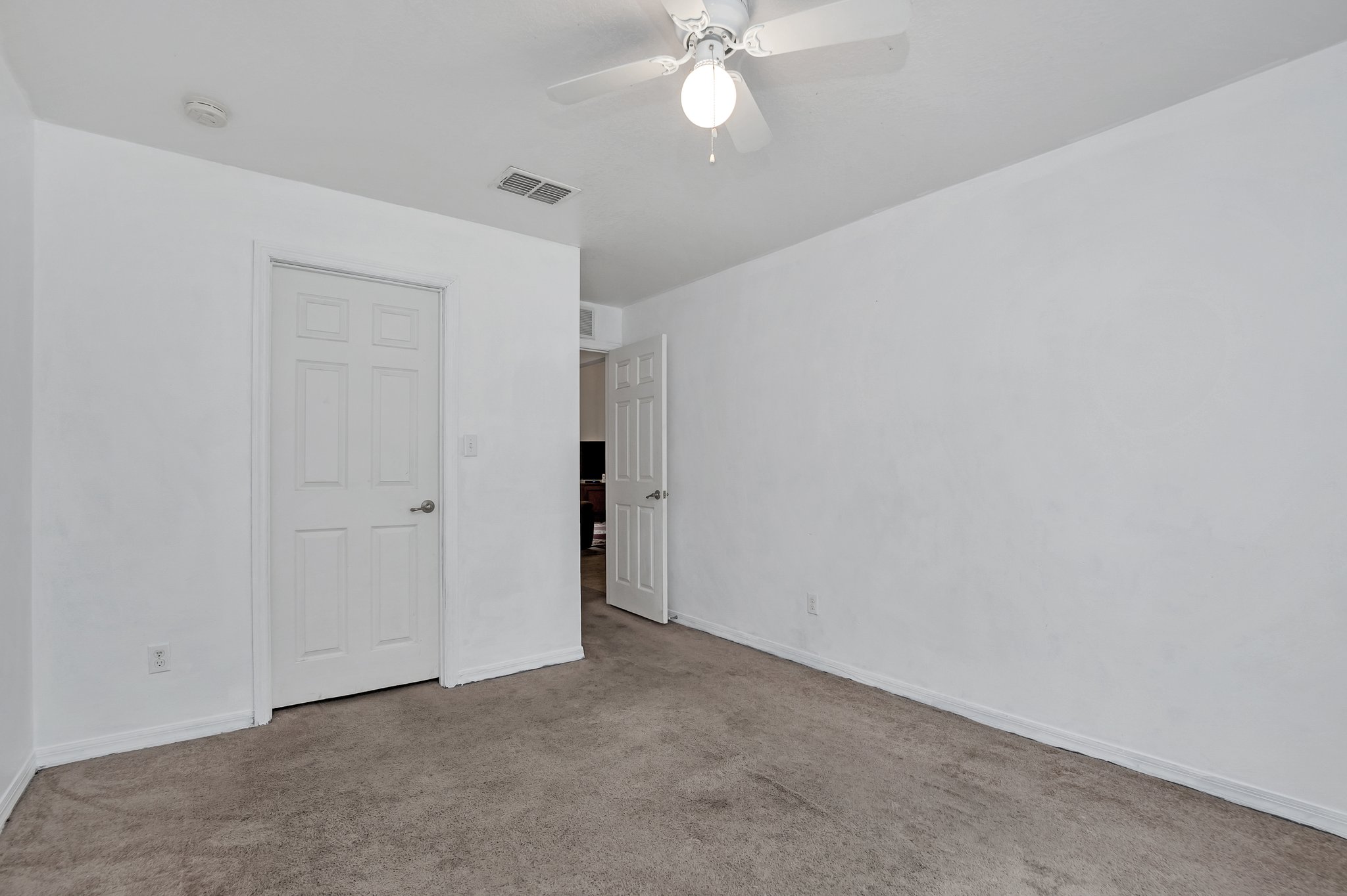 1235 Osprey Nest Cir, Groveland, FL 34736, US Photo 23