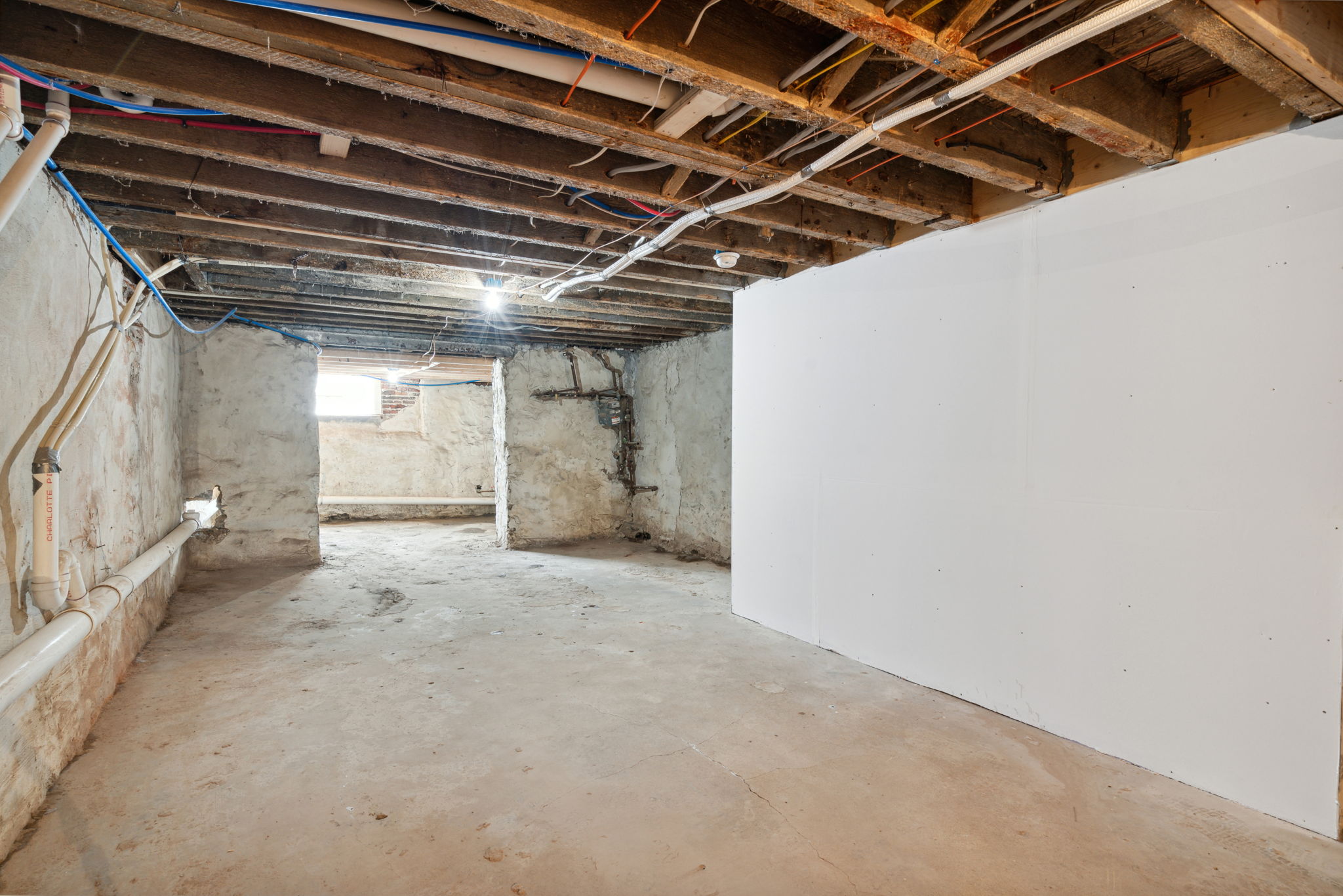 1235 W Lehigh Ave Unit 1 - 02 - edit