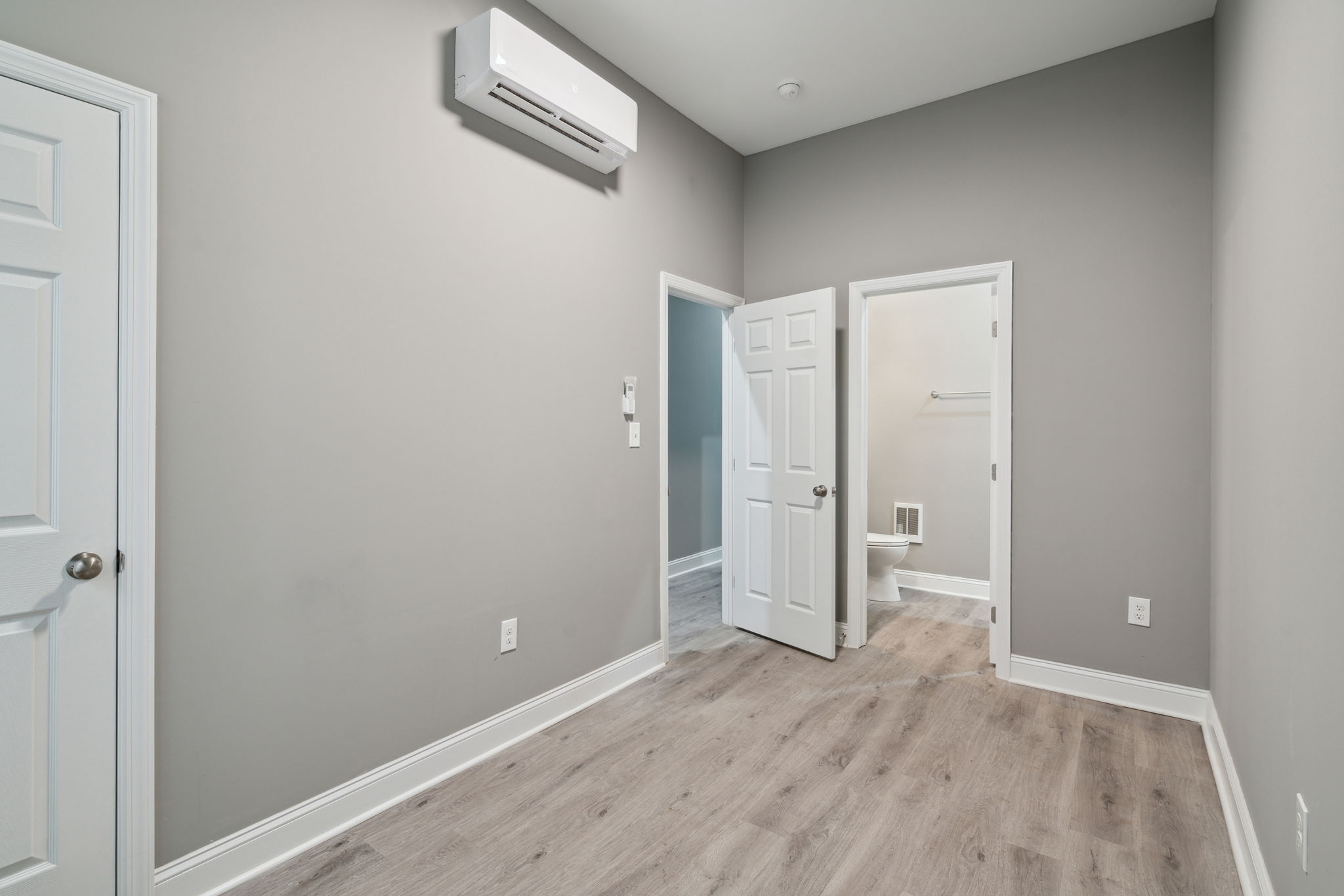 1235 W Lehigh Ave Unit 1 - 08 - edit