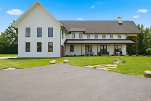  Photo 0