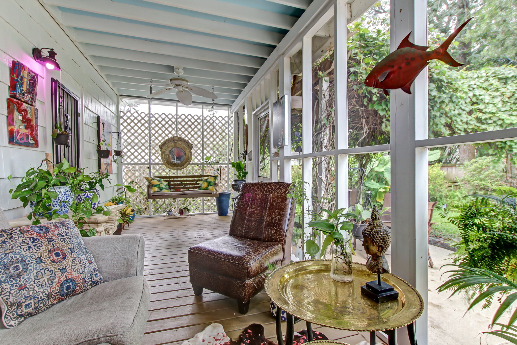 Screened-in Porch