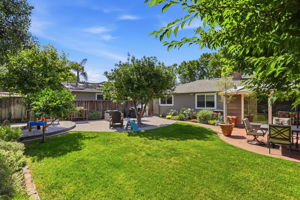 039_F8_1236 Husted Ave