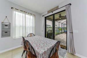 Kitchen Eat-In 1