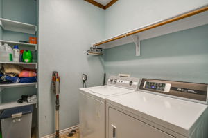  Photo 40