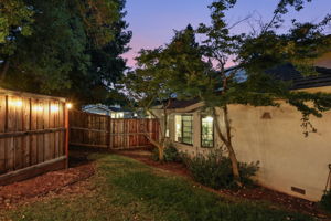 015_F8_TWILIGHT_12361 Homestead Way