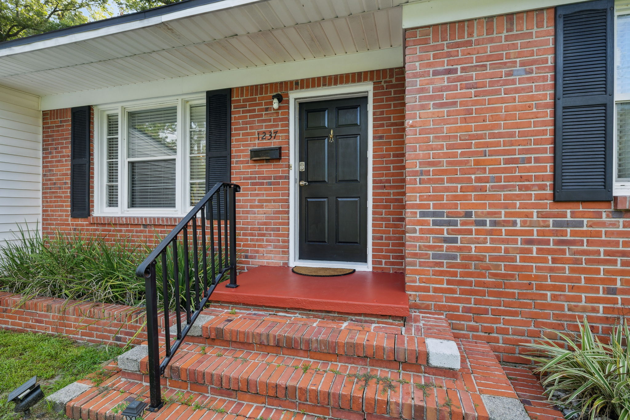 Front Entry Detail