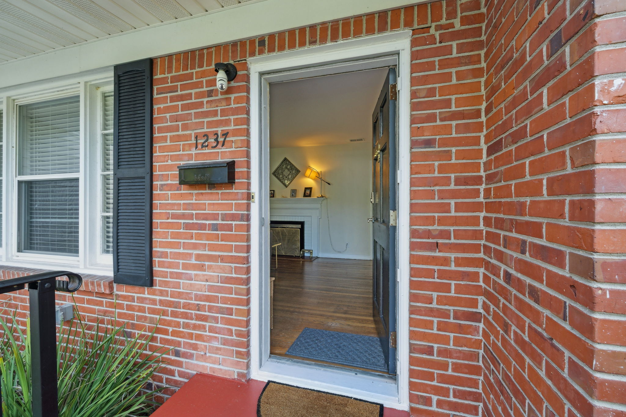 Front Entry Detail
