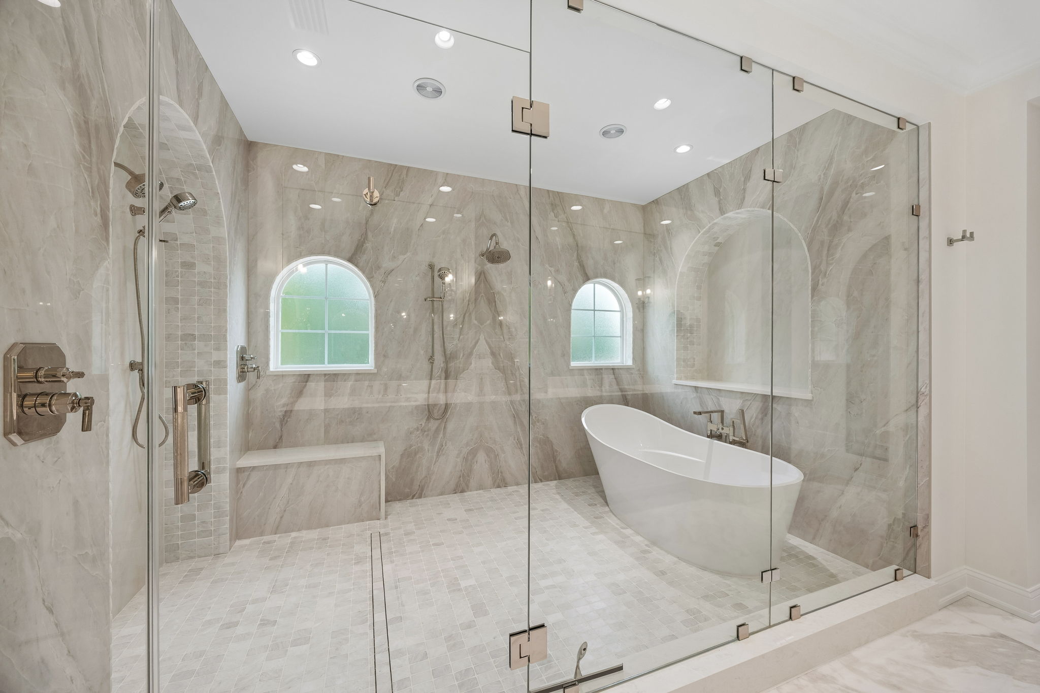 The full spa experience - Book Match Porcelain shower