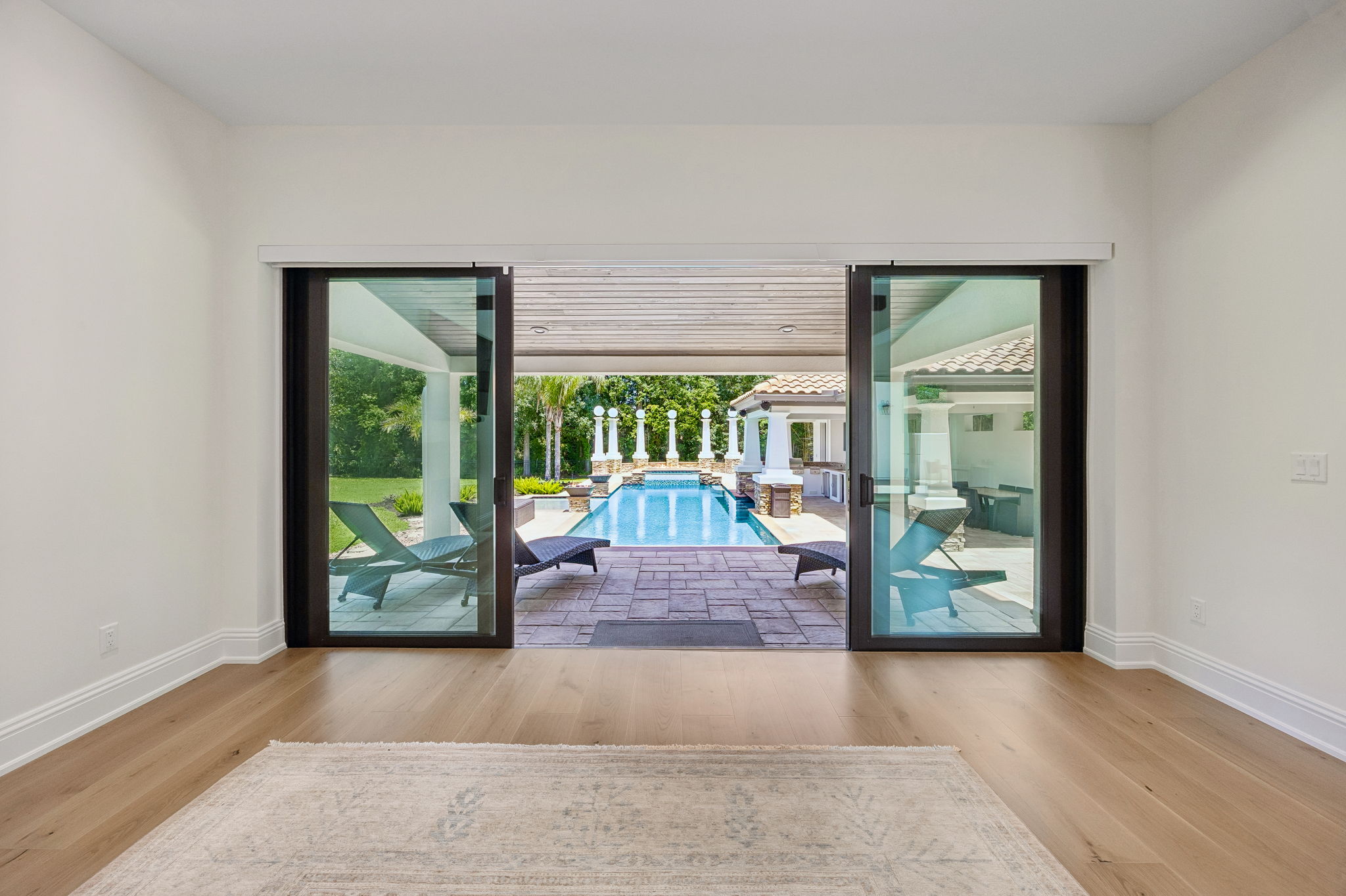 Pocketing Doors lead to Outdoor Paradise